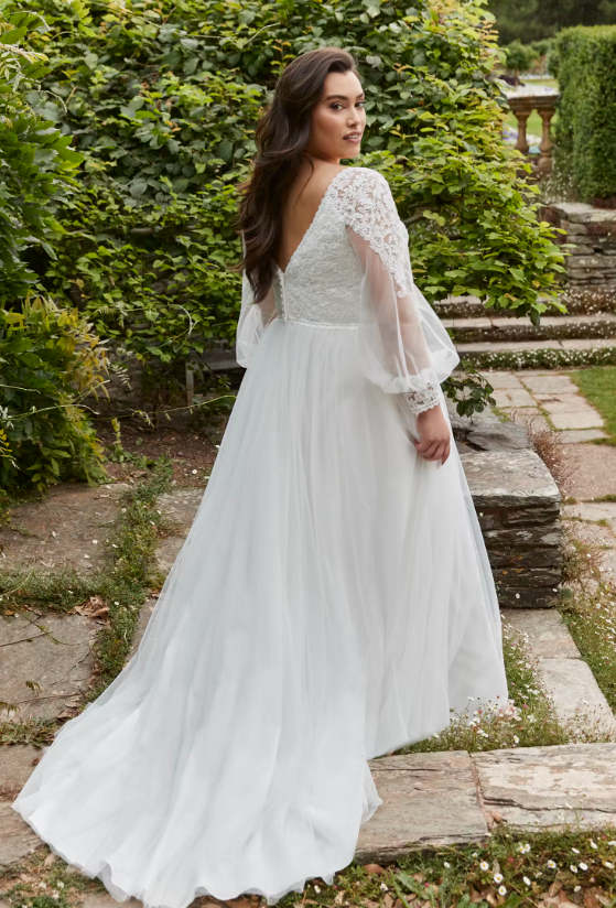 Romantica of Devon Clare-Louise wedding dress