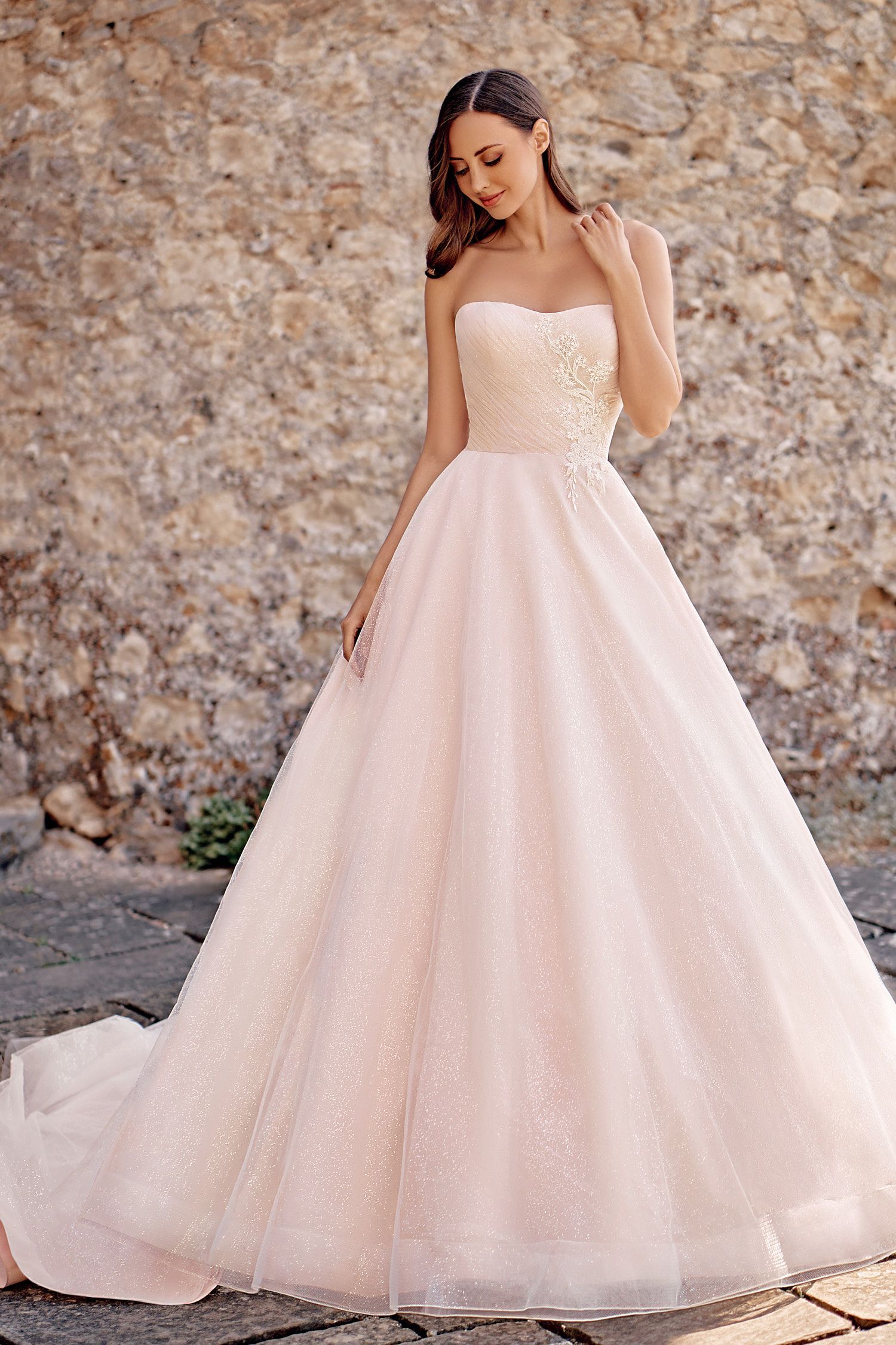 Phoenix Gowns DC5010 wedding dress