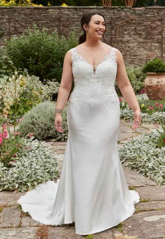 Romantica of Devon Elizabeth-Anne wedding dress