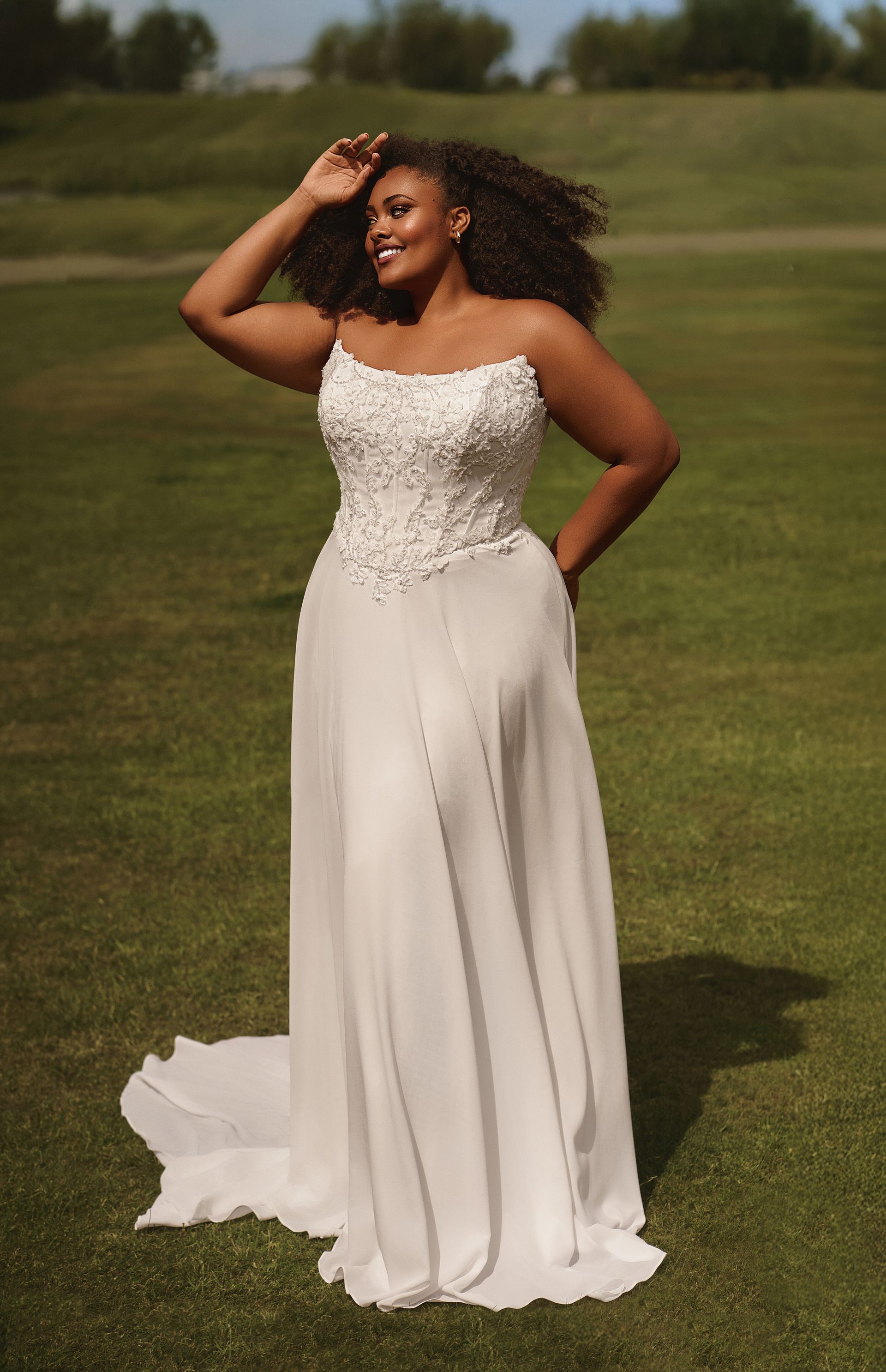 Envy by Phoenix PH8271 Curves wedding dress
