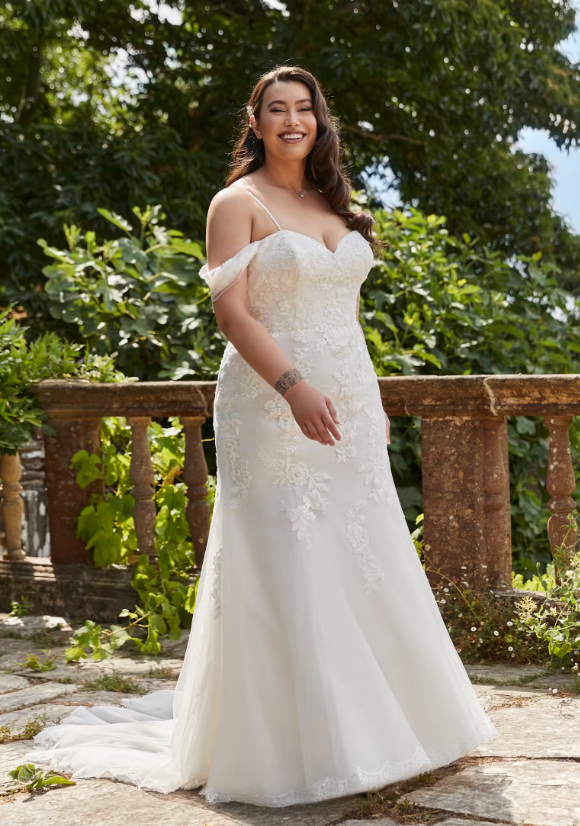 Romantica of Devon Evia-Rose wedding dress