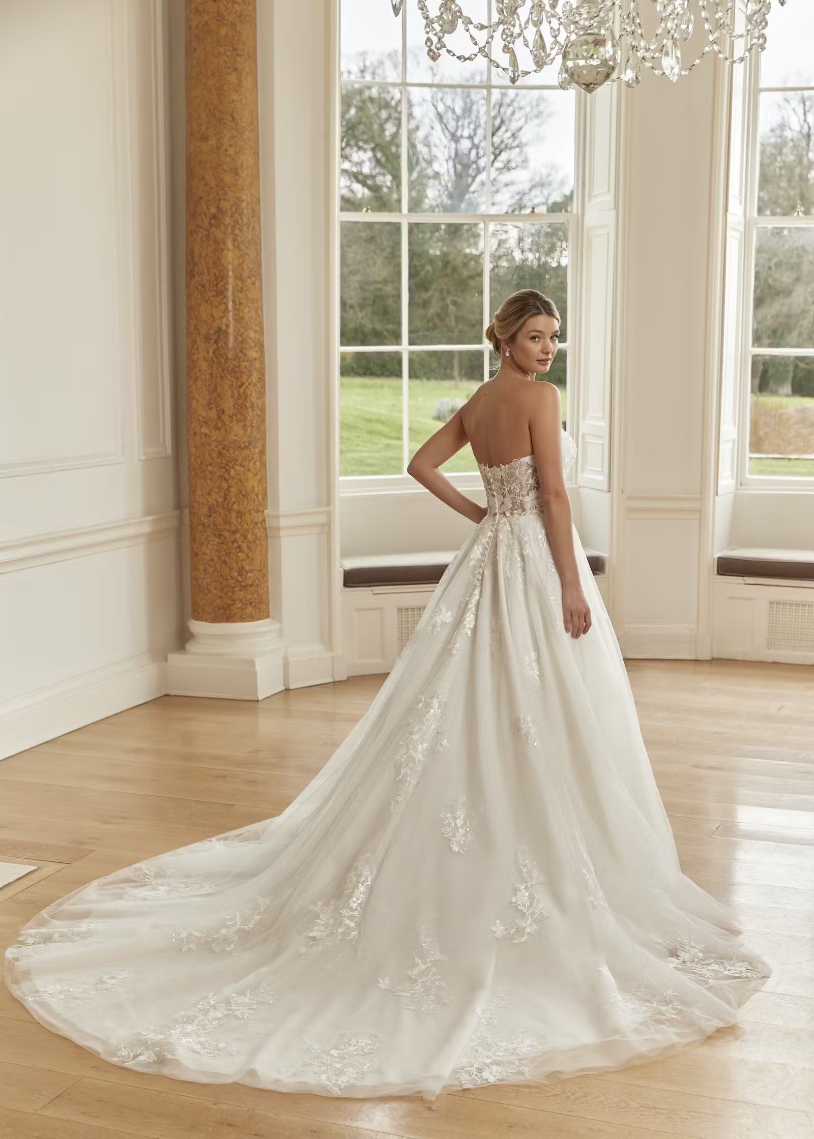 Romantica Florentina wedding dress