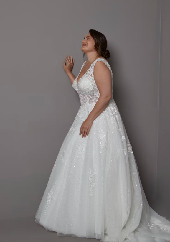 Romantica of Devon Ivy-Mae wedding dress