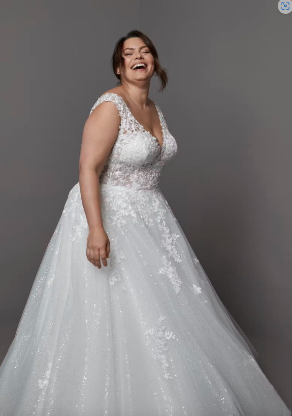 Romantica Curves Collection Ivy-Mae wedding dress