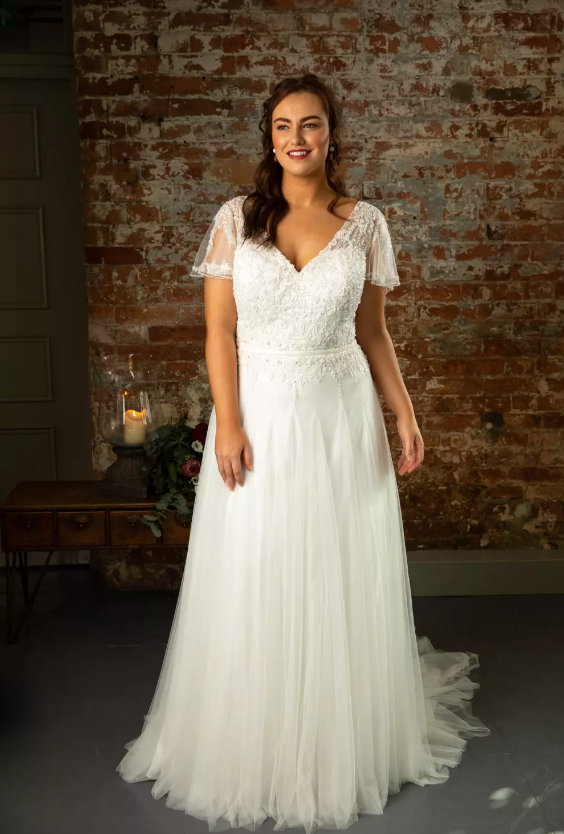 True Bride Curves Wedding dress TC-W372 Leighton