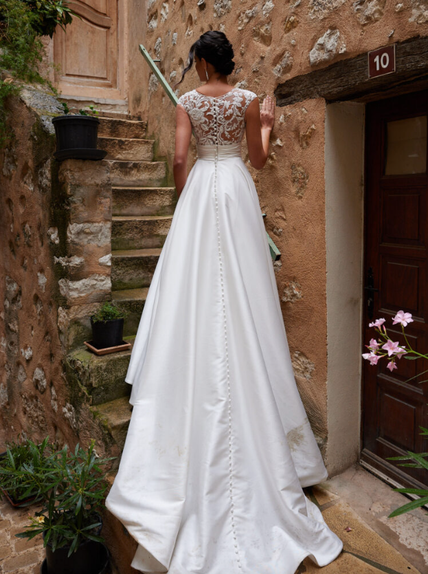 Style 30936 wedding dress, Wedding dress lace and satin, 