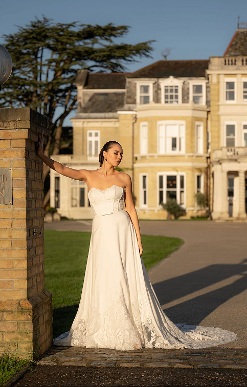 Tiffanys Bridal Corsica Wedding dress