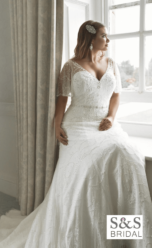 True Bride curves Blythe wedding dress
