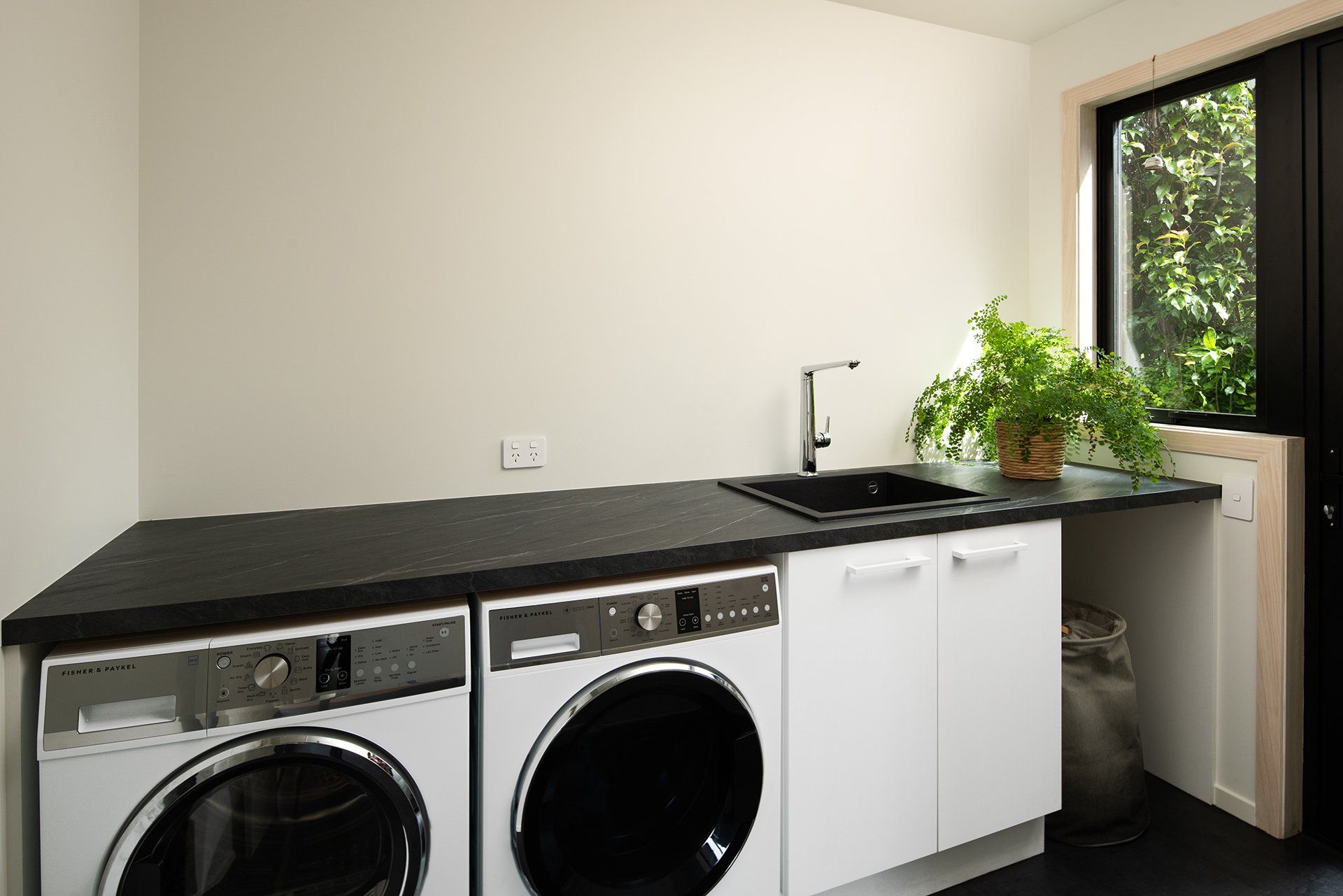 Anderson Architecture | Golf View Fairhall Project