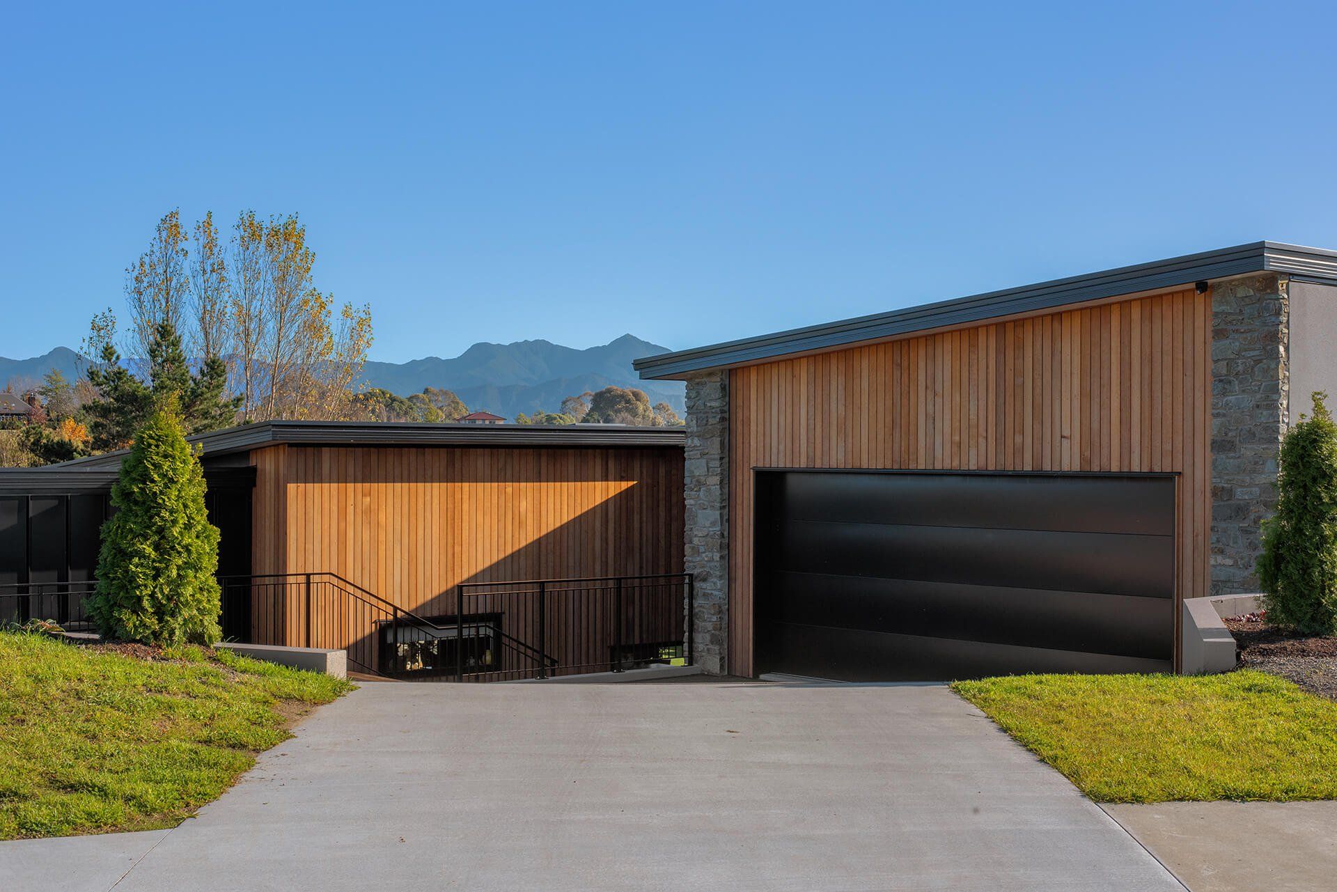 Anderson Architecture | Golf View Close Project