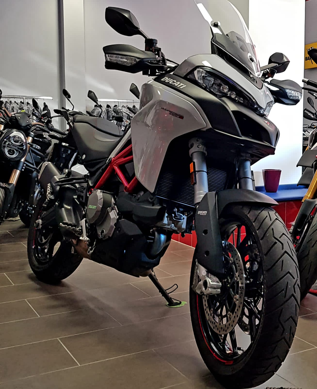 moto ducati usata in vendita in concessionaria