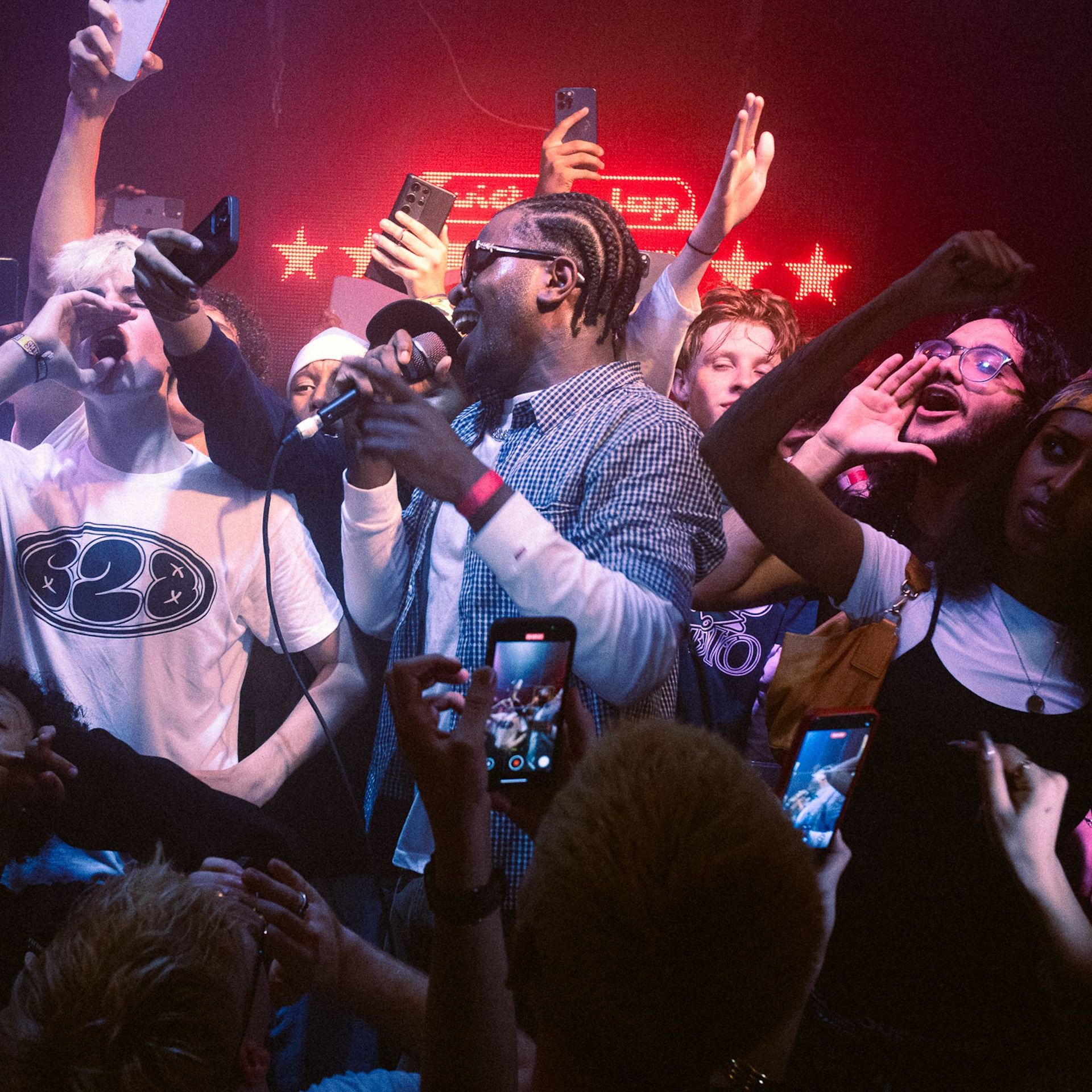 YT onstage at a Victorylap event