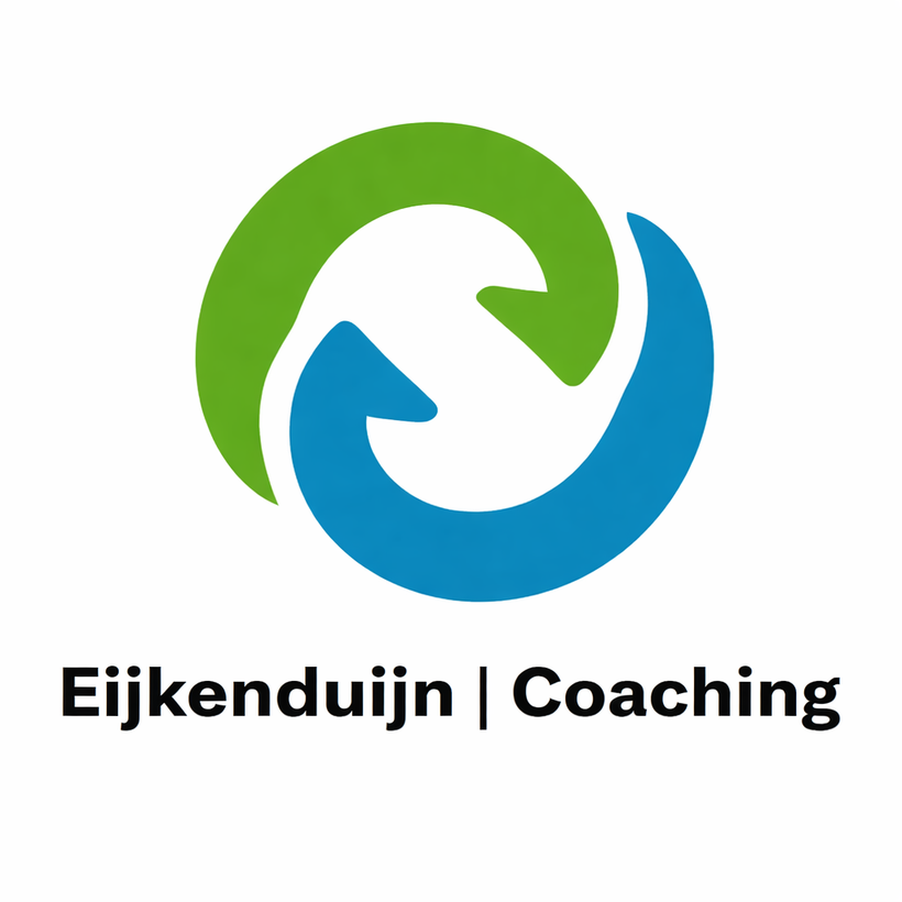 Een groen en blauw rond logo met twee in elkaar grijpende pijlen boven de tekst