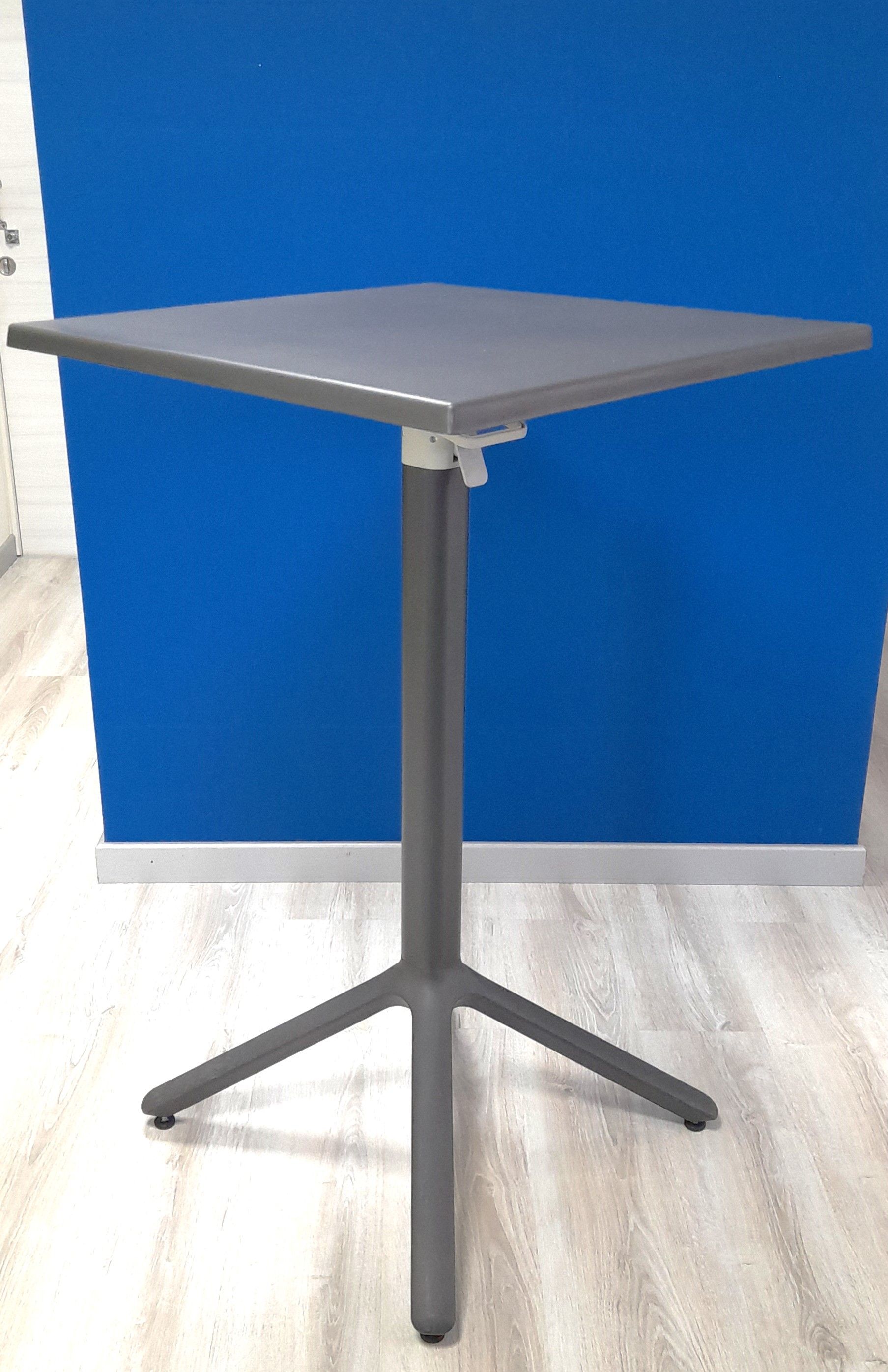 Tavolo Alto Richiudibile