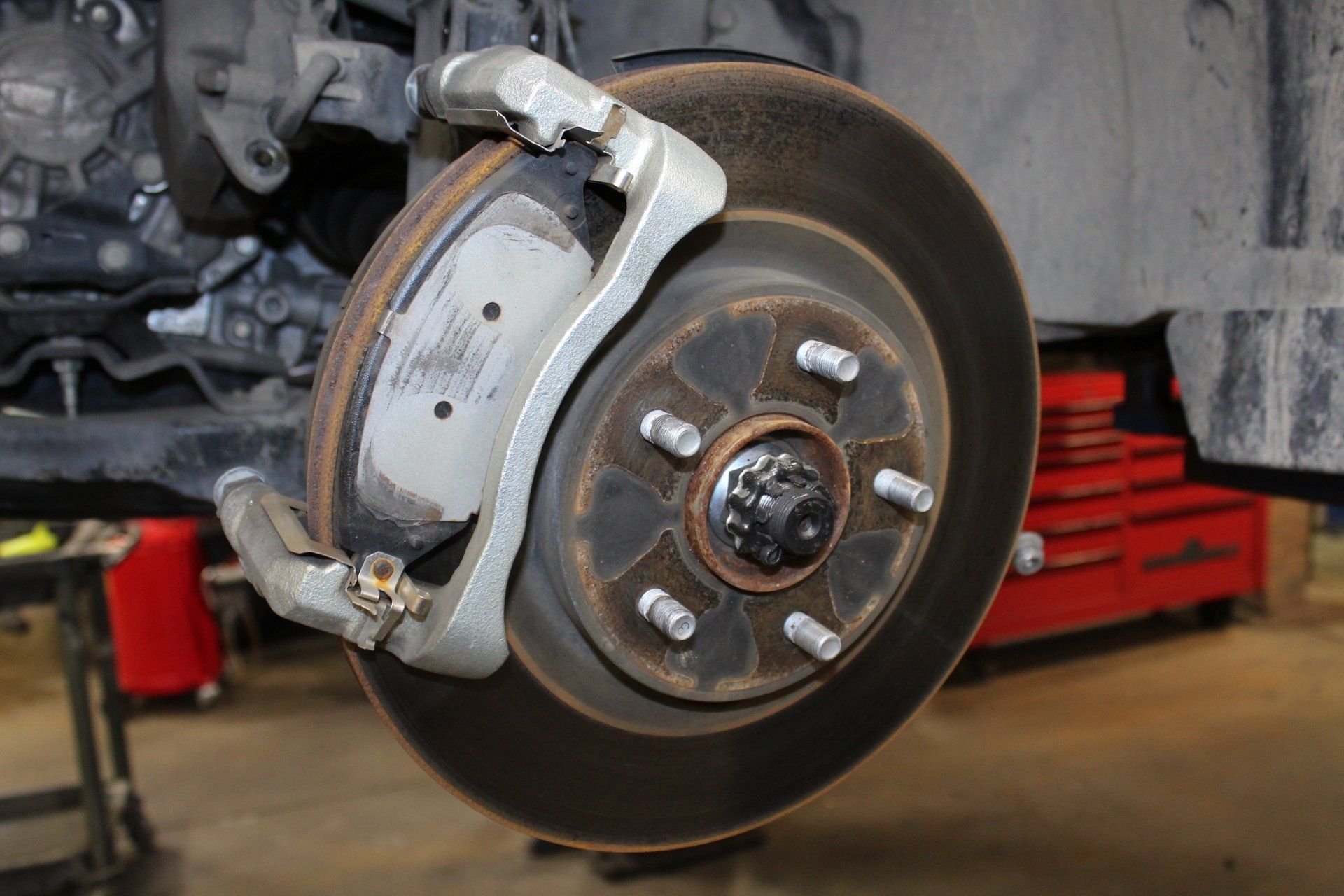 Is it okay to drive with warped rotors?