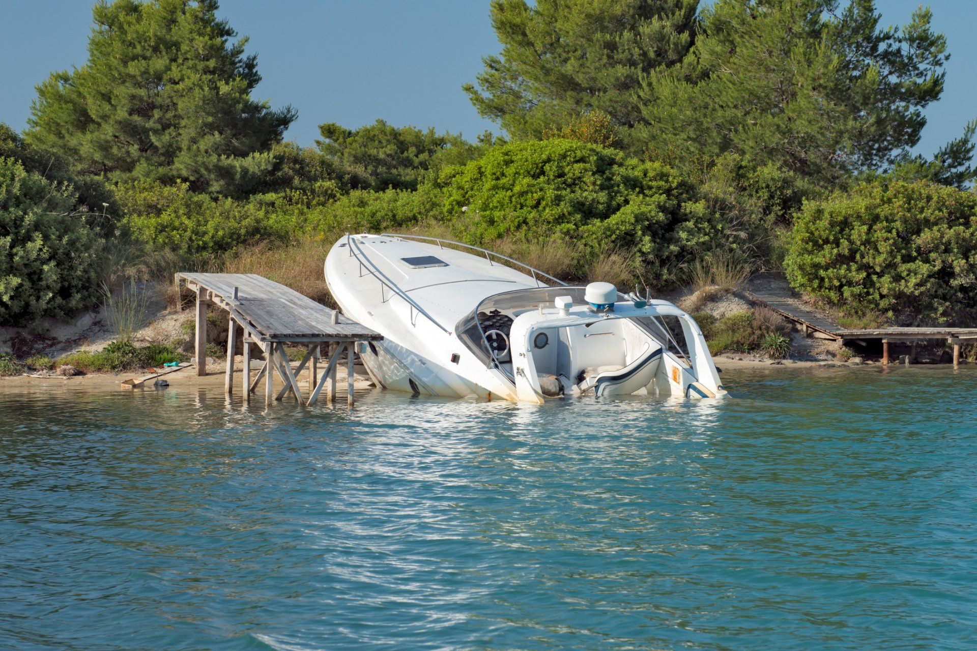 Crashed Boat — Natchez, MS — Joe Meng Attorney at Law PC