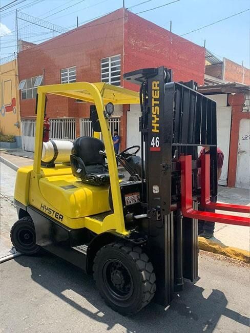 MONTACARGAS MONTSERV