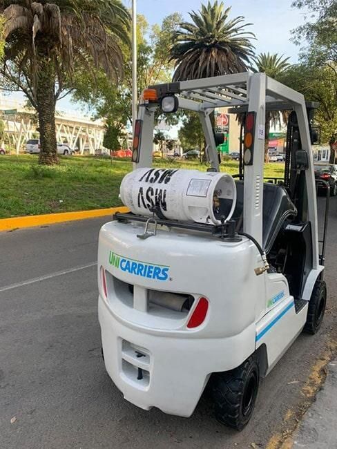 MONTACARGAS MONTSERV