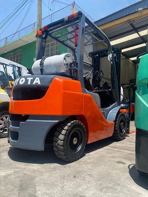 MONTACARGAS MONTSERV