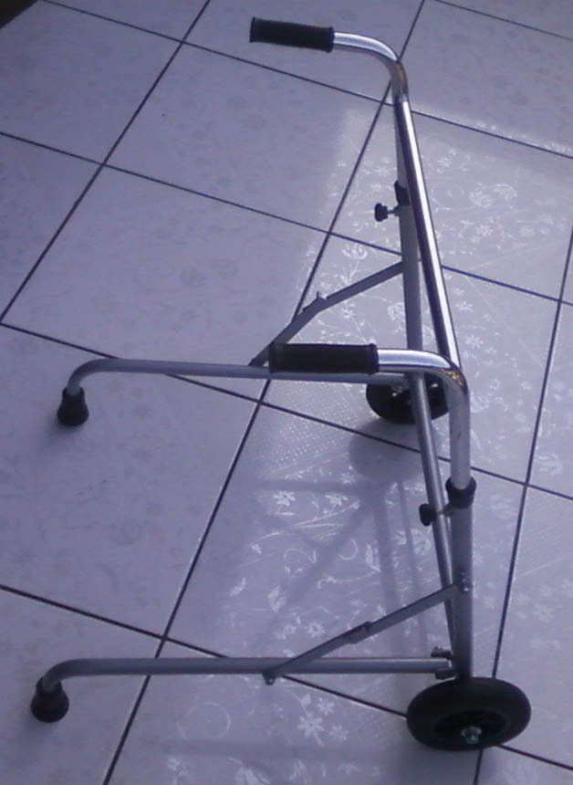 Andador triangular sob medida