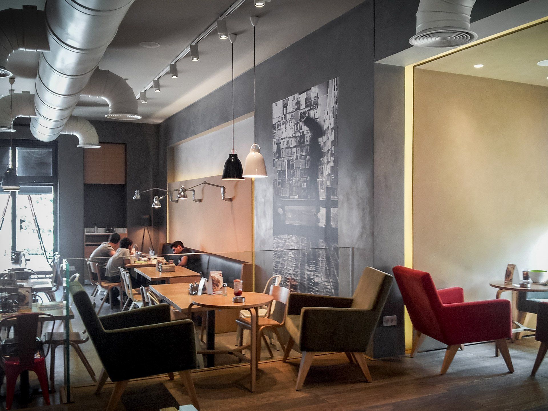 Zaatar W Zeit Franchise Neocement Finish