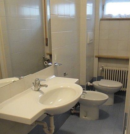 Bagno privato con doccia