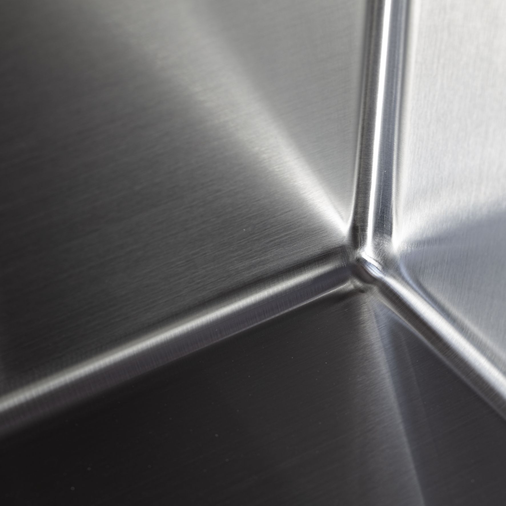 MATHERIAL.it - Forgiato a MANO per te!