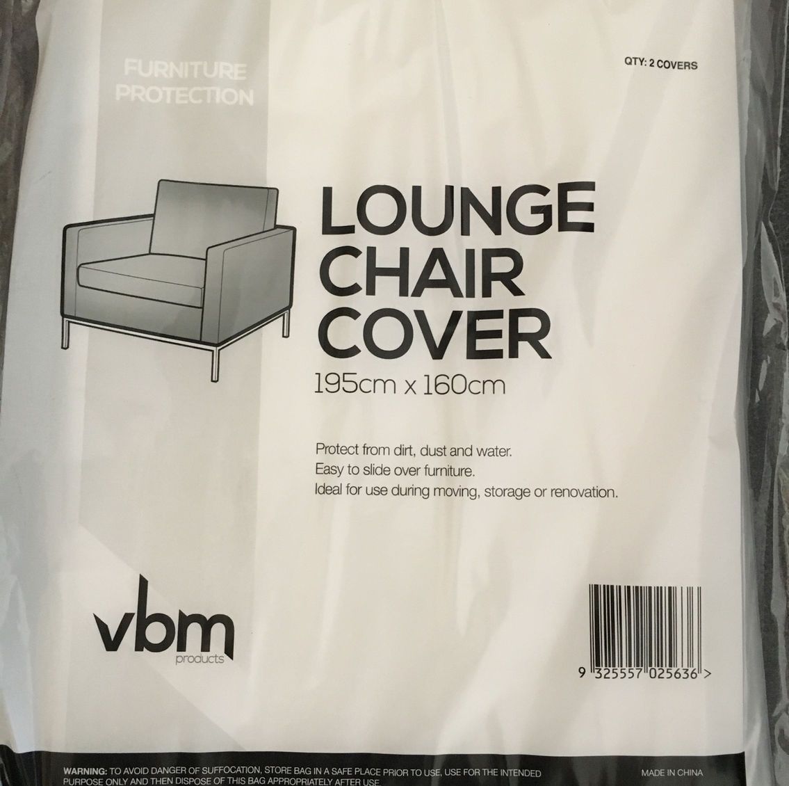 A white lounge chair cover with a picture of a chair on it