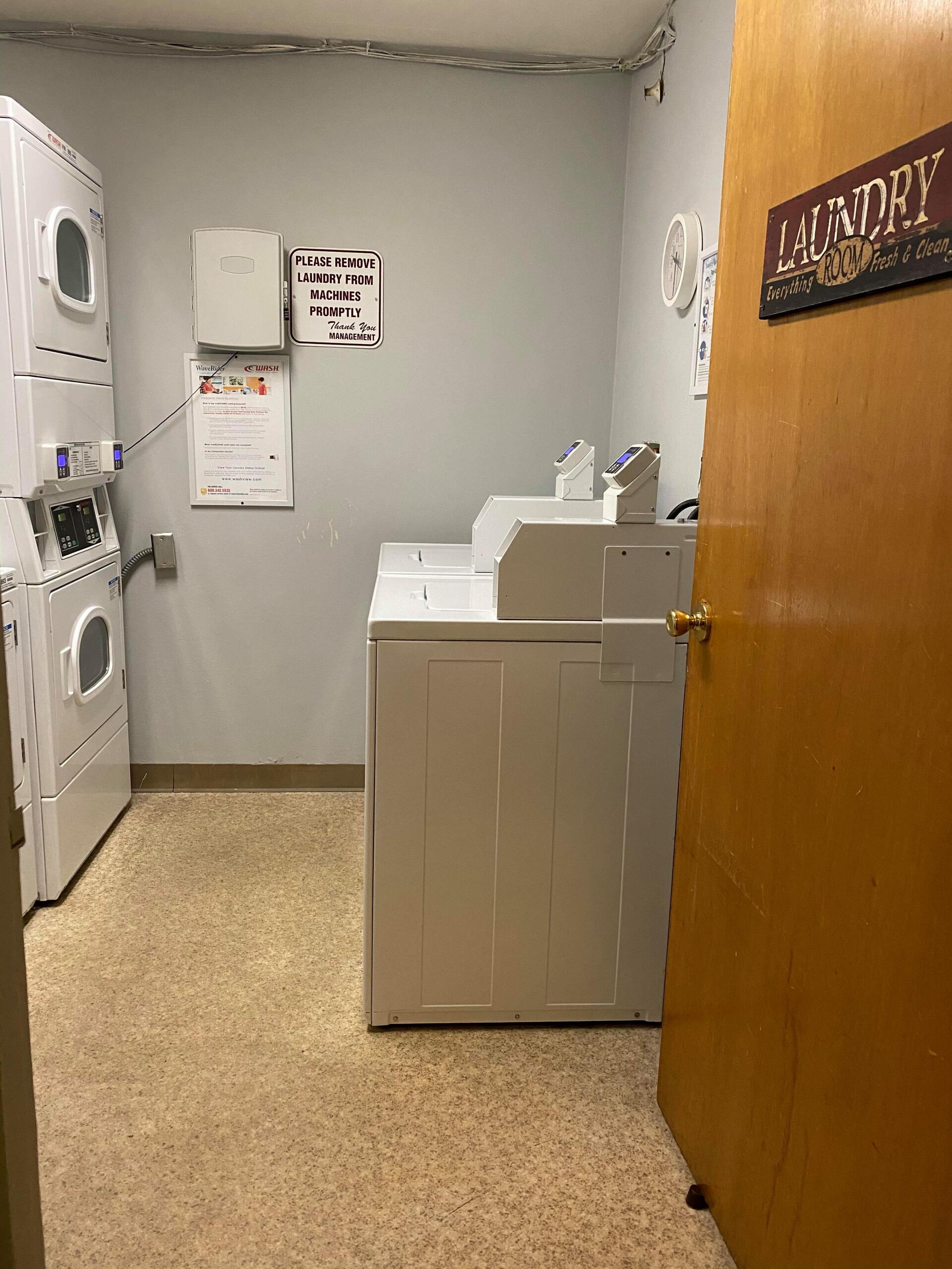 Royal Anne Photo Gallery