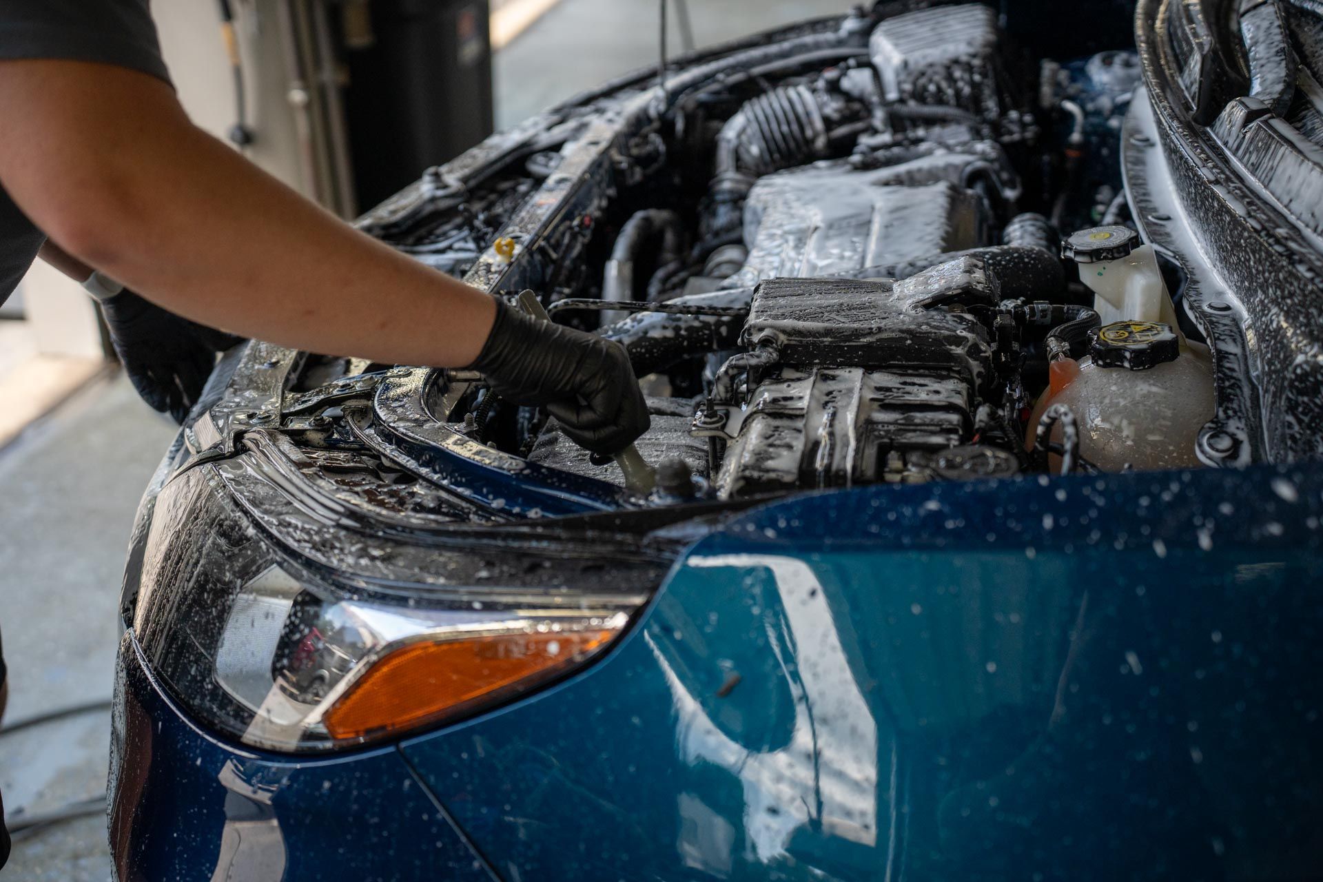 Full Detailing - Engine Bay Cleaning