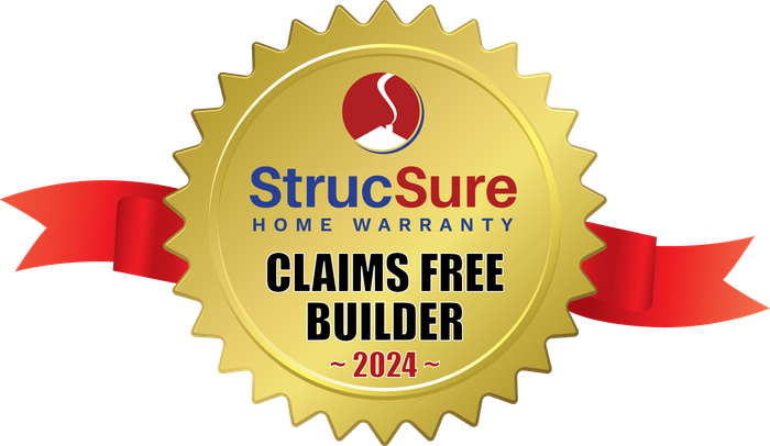 A gold seal that says ' claims free builder ' on it