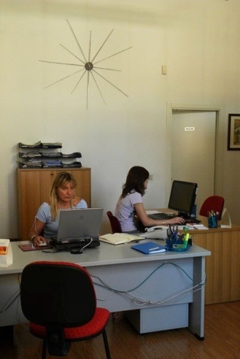 ufficio di una ditta di pulizie