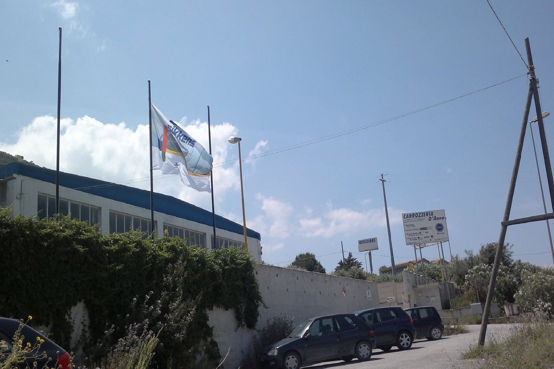 esterni del centro carrozzeria