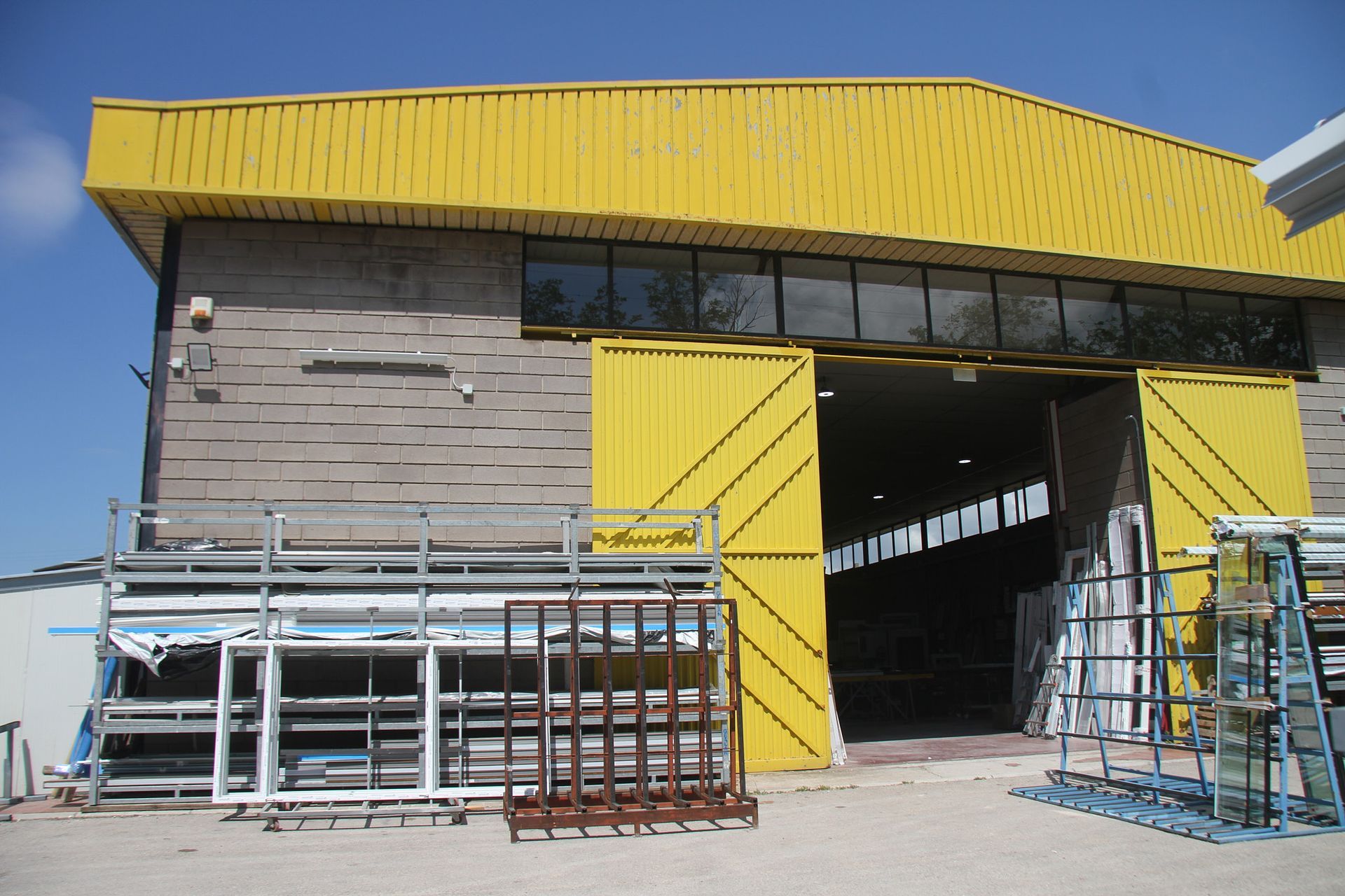 Mz Sistemi Latina (LT)