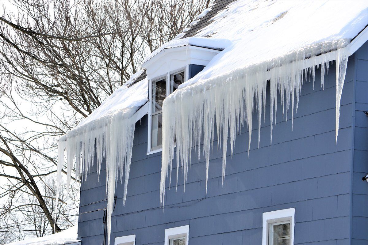 Ice Dams from Poor Roofing Installation