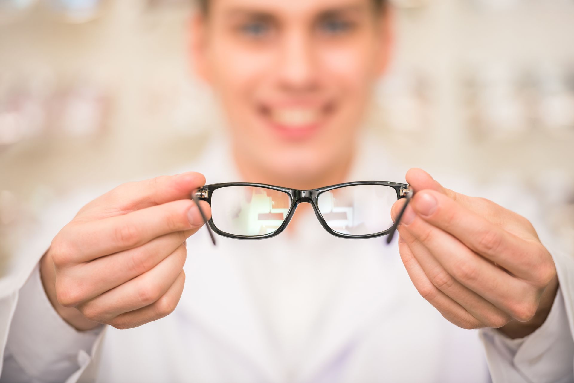 Cirurgia a laser substitui o uso de óculos