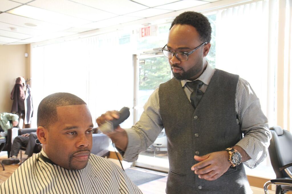 finishing touch mens grooming lounge trim