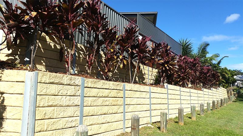 Concrete Sleeper Retaining Wall Builder Sunshine Coast