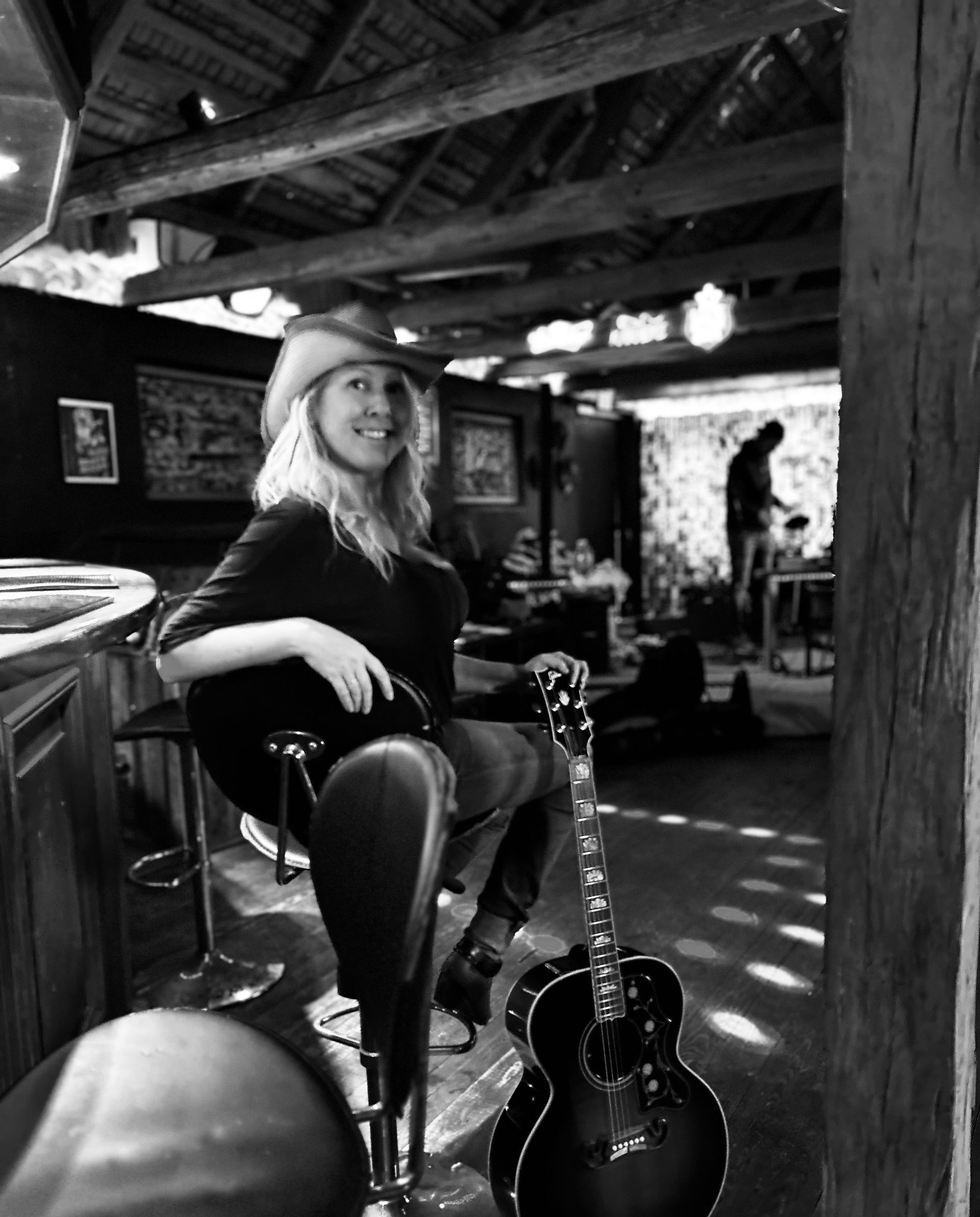 Angelica Redlund Carlington Country