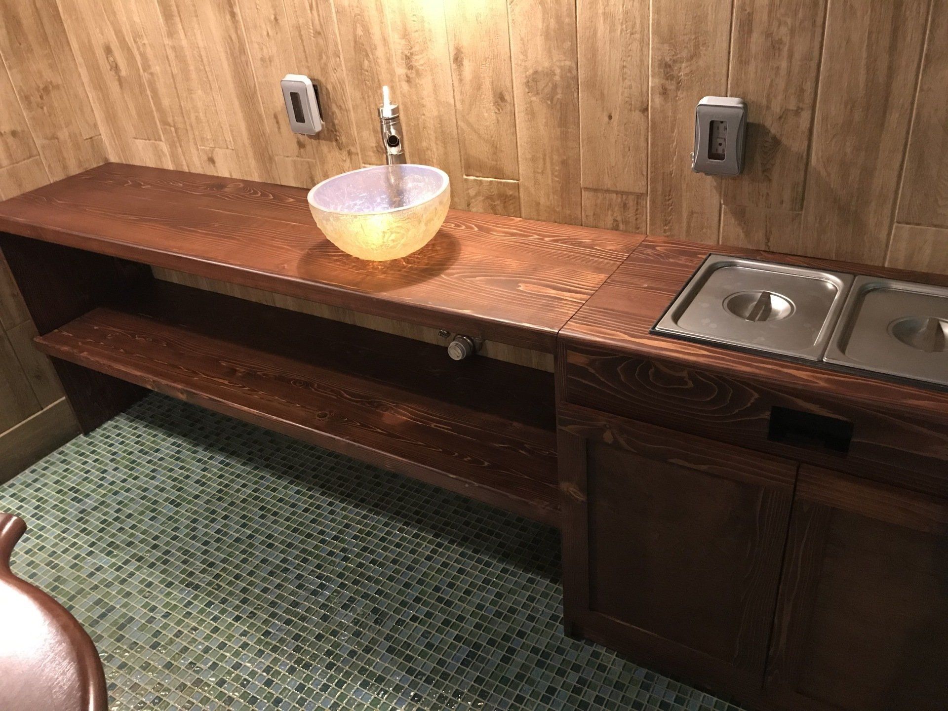 Shelf/Cabinet Built-In