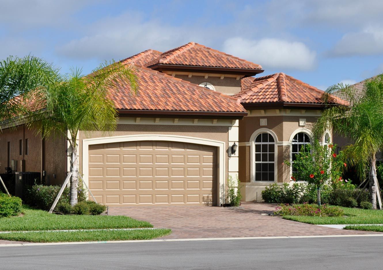 House New Garage Door — Naples, FL — Access Garage Doors Of Naples Florida