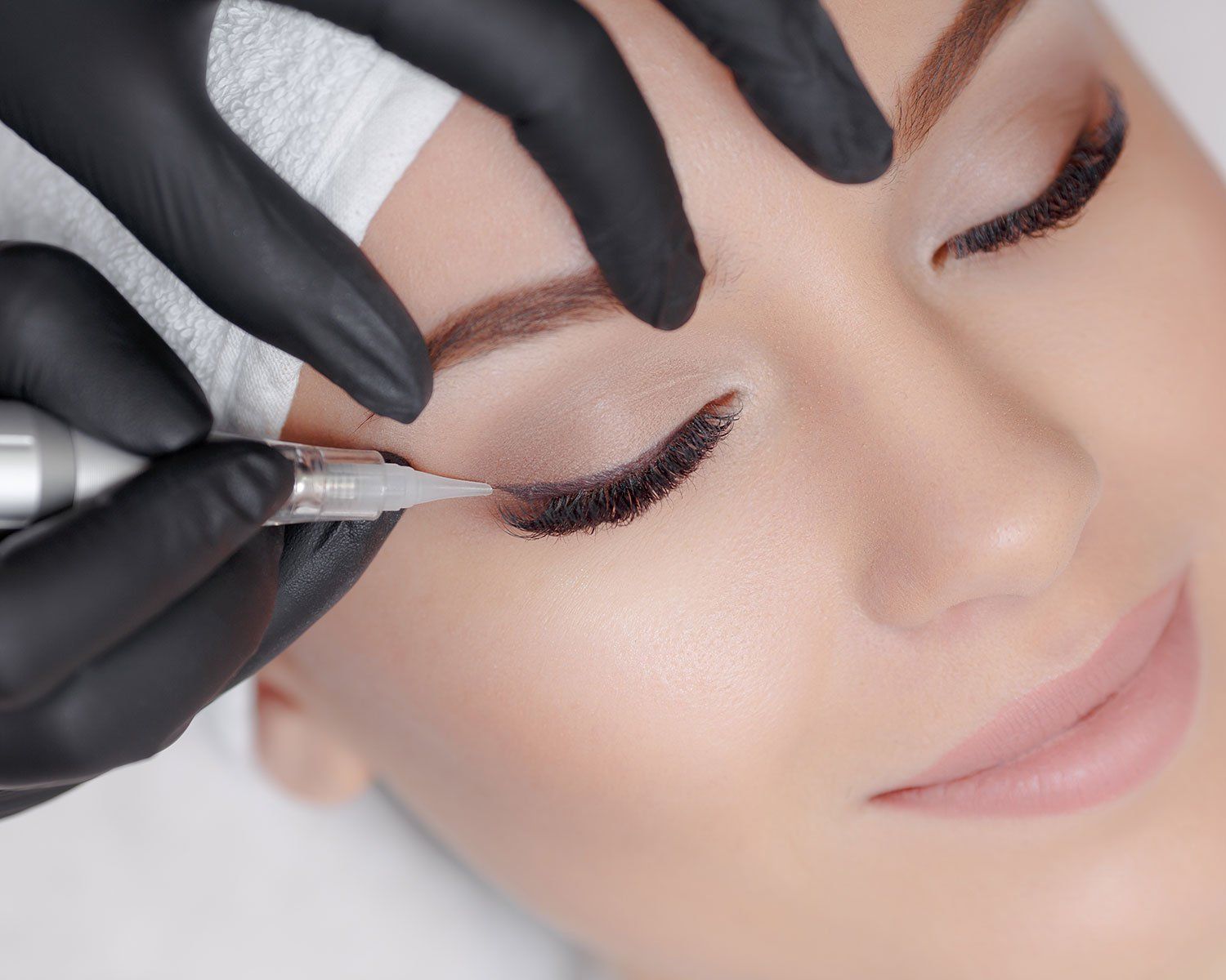 Permanent Make-up Lidstrich