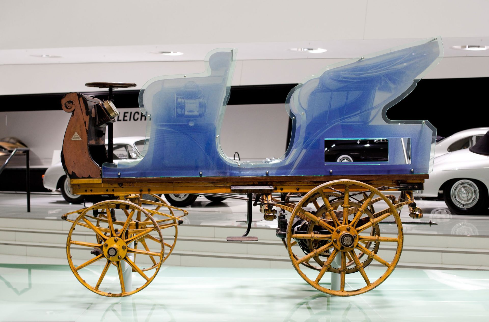 In 1898 Dr. Ferdinand Porsche and Ludwig Lohner jointly developed the Egger-Lohner C.2 Phaeton.