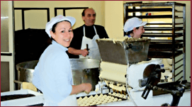 I pasticceri in laboratorio