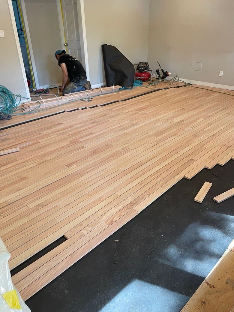 Hardwood - Oak Flooring Installation - Home Remodel - Installation Process