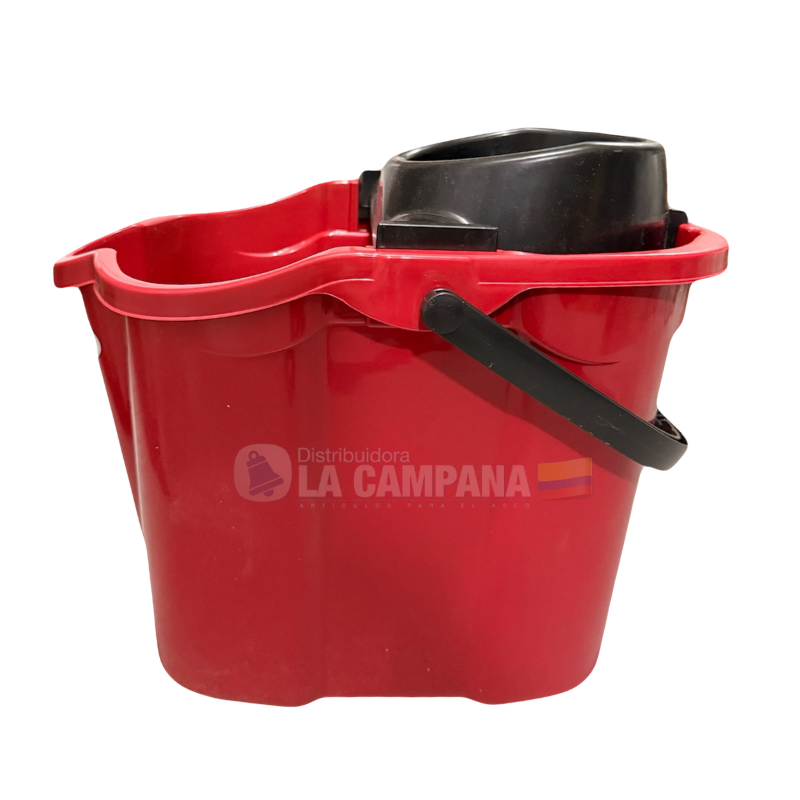Balde escurridor con ruedas