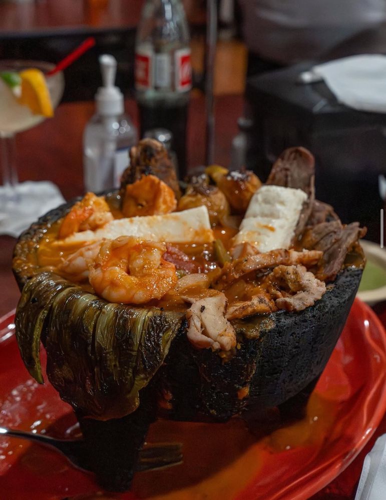 molcajete mixto