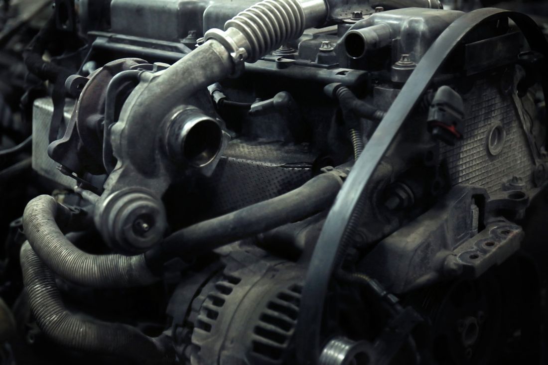 riparazione motore auto