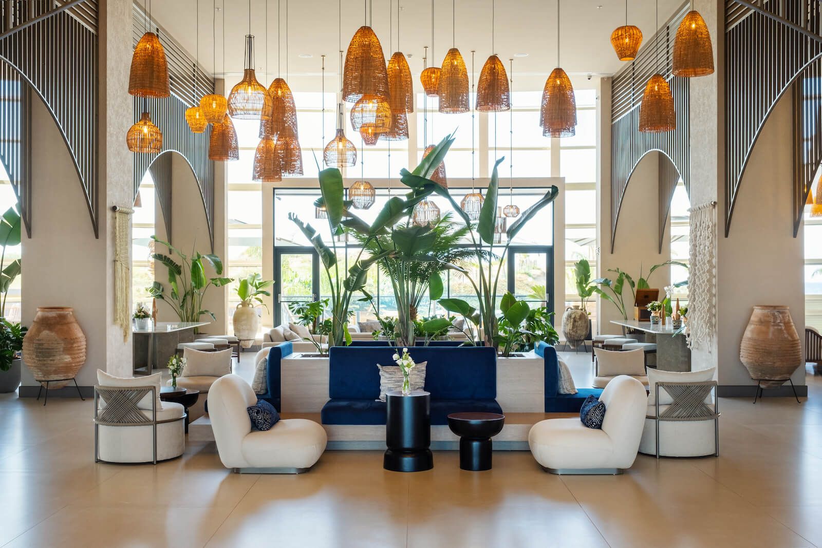 Liu Resorts , Lobby Lounge Bar