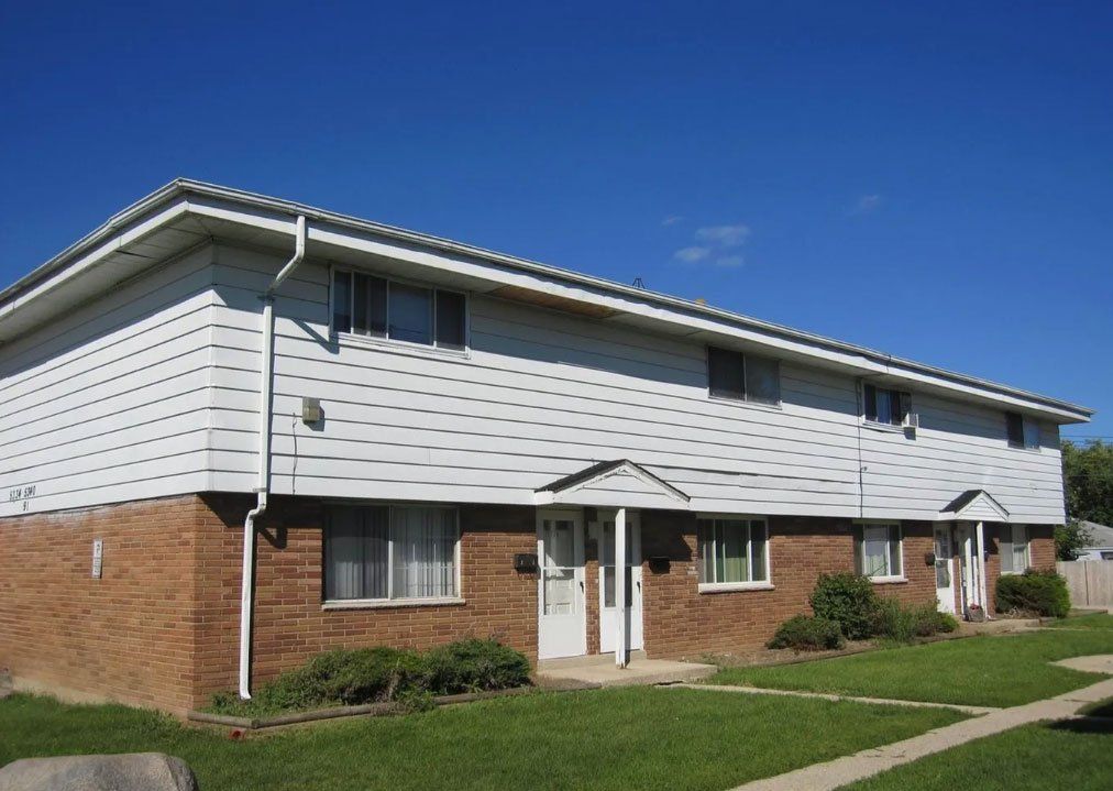91st Street Townhomes Exterior Front Entrance